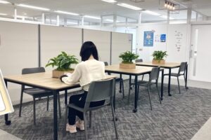 K Village新大久保本校の自習スペースの様子を写した写真